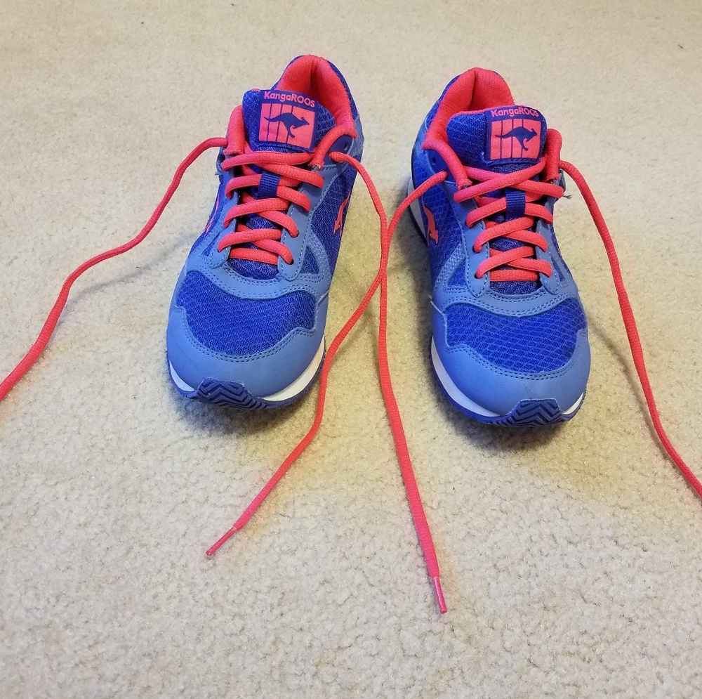 Women's/Girls' Kangaroo Blue & Coral Tennis Shoes